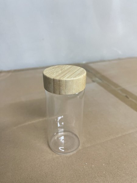 مرتبان زجاج غطاء بامبو 10.5*4