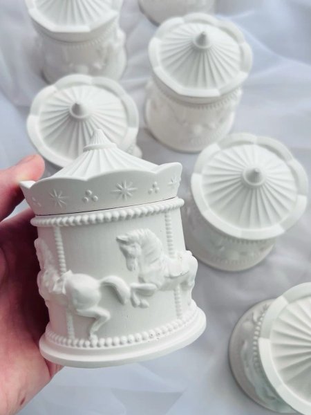 كاروسيل كونكريت (دوامة حصان) <br> <span class='text-color-warm'>سيتوفر قريباً</span>