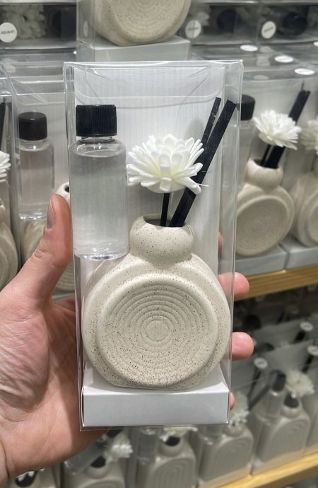 علبة معطر حجر دائري