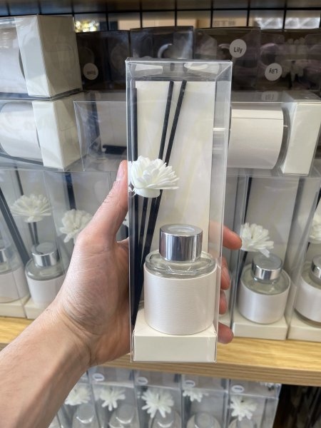 علبة معطر تغليف أبيض اسطواني